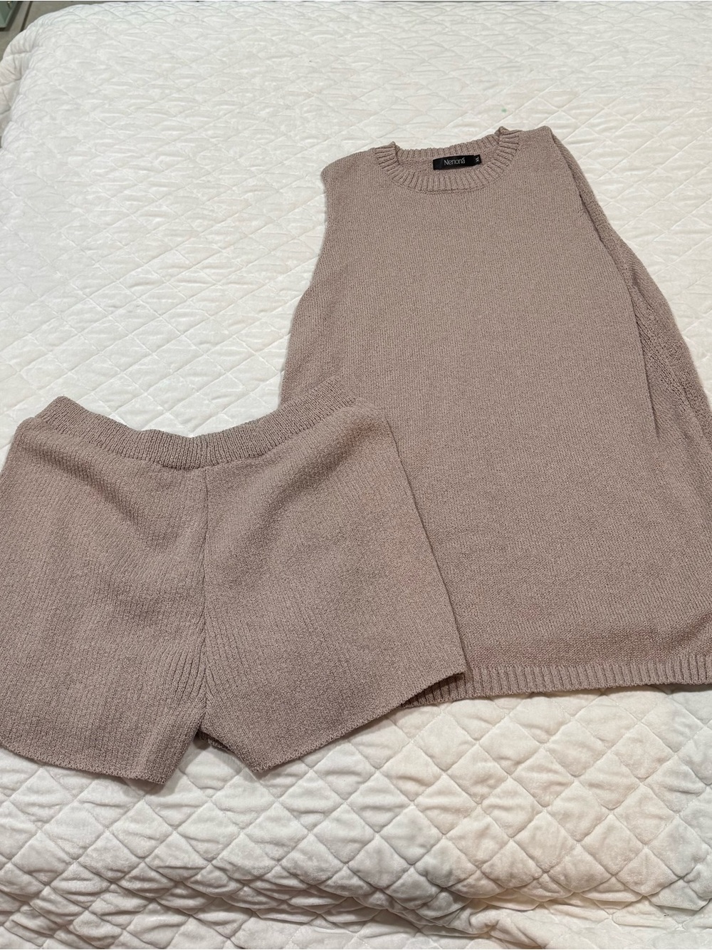 Cozy Knit Maternity Sleeveless Sweater & Shorts Set - Beige